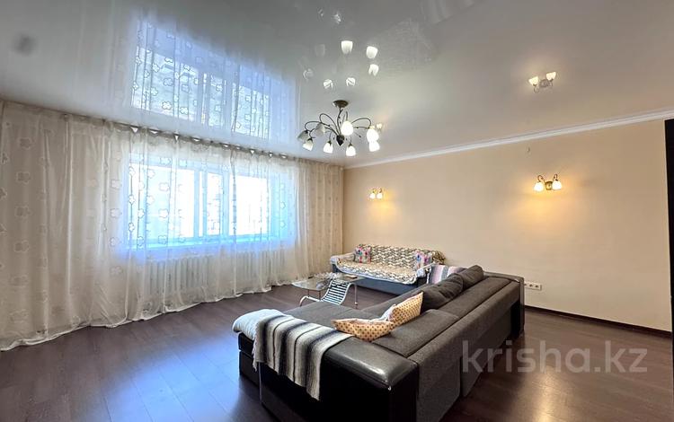 3-комнатная квартира · 120.5 м² · 8 этаж, Байтурсынова 17 за 59.9 млн ₸ в Астане — фото 2