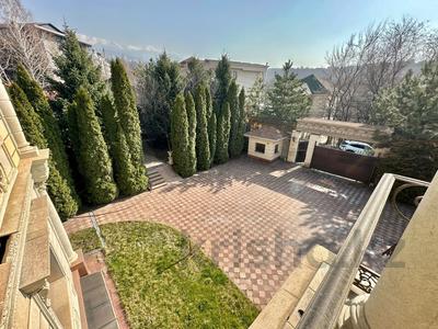 Отдельный дом · 8 комнат · 680 м² · 17 сот., мкр Тау Самал, Оспанова за 710 млн ₸ в Алматы, Медеуский р-н
