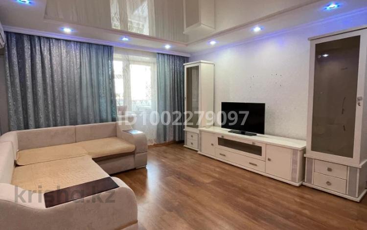 3-комнатная квартира · 74 м² · 4/6 этаж, мкр Астана 20 — Угол ул. Тауелсиздик -ул.Толе Би за 29.5 млн 〒 в Уральске — фото 39