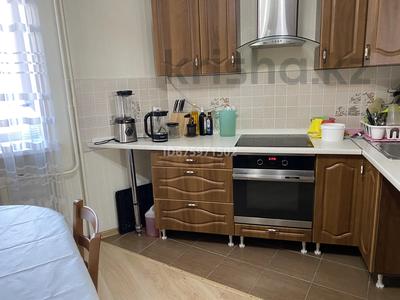 Продажа квартир в Акмолинской обл.: 2-комнатная квартира · 43 м² · 2/5 этаж, ул. Республики 22 за 16 млн 〒 2-комнатная квартира · 43 м² · 2/5 этаж, ул. Республики 22 за 16 млн 〒 в Косшы