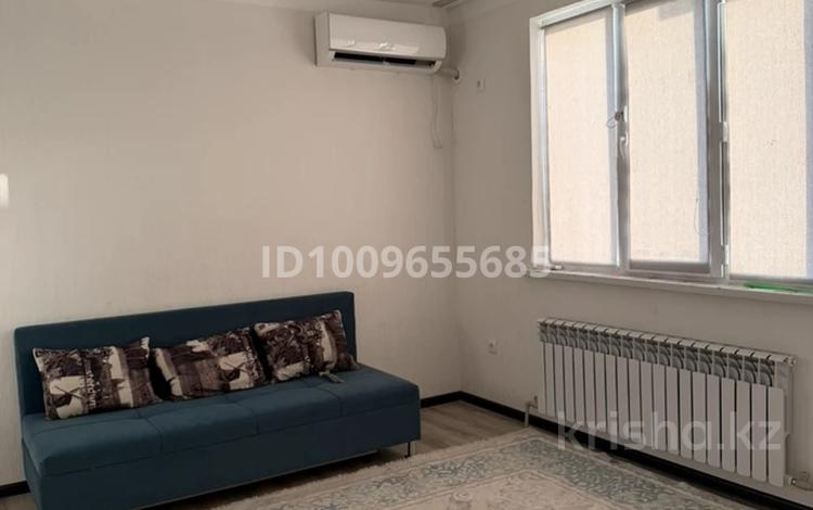 2-комнатная квартира · 84 м² · 2/12 этаж, 9-я 42/1 — Сзади обл.акимата за 10 000 〒 в Туркестане — фото 3