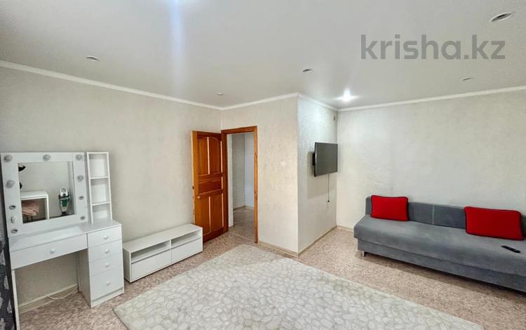 1-комнатная квартира · 32 м² · 5/5 этаж, Майкудук, мкр Восток-1 5 за 11.8 млн ₸ в Караганде, Алихана Бокейханова р-н — фото 2