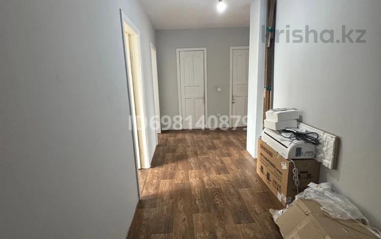 2-комнатная квартира · 61 м² · 6/9 этаж, мкр Кунаева 56 за 30 млн ₸ в Уральске — фото 2