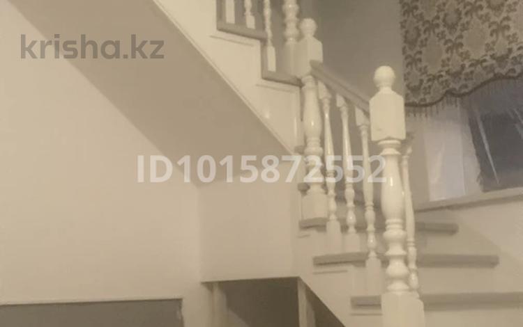 5-комнатная квартира · 135 м² · 2/3 этаж, мкр Самал-2, 22 за 10 000 ₸ в Атырау — фото 2