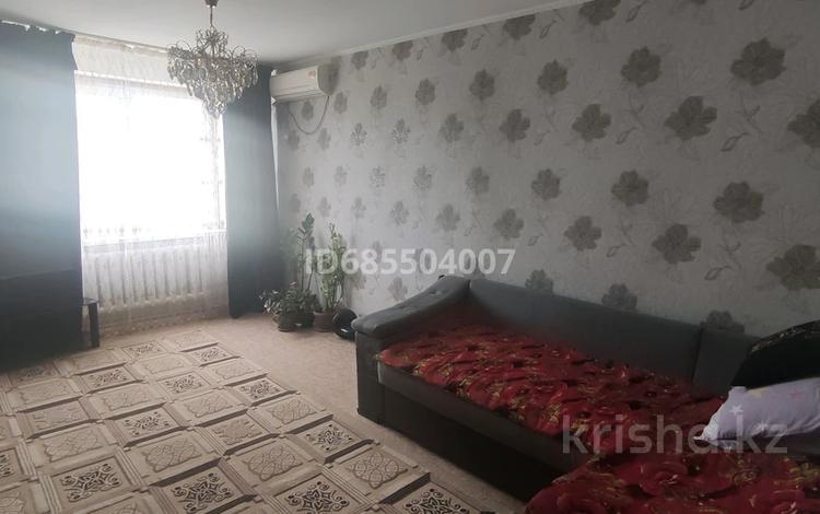 3-бөлмелі пәтер · 70 м² · 5/5 қабат, мкр 8 — Хлебокомбинат, бағасы: 17.8 млн ₸ в Актобе — фото 2