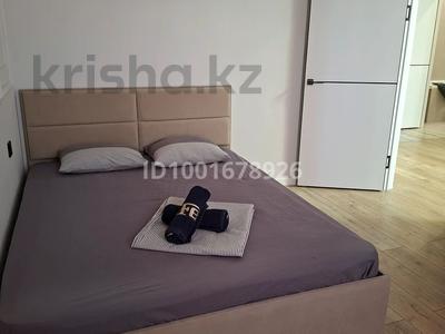 2-бөлмелі пәтер · 70 м² · 7/12 қабат, Тастак-1 м-н 348/1, бағасы: 2 500 〒 в Алматы, Ауэзовский р-н