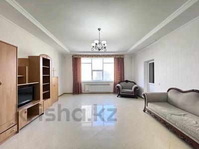 2-комнатная квартира · 97.7 м² · 2/10 этаж, Габдулина за 52 млн ₸ в Астане, р-н Байконур