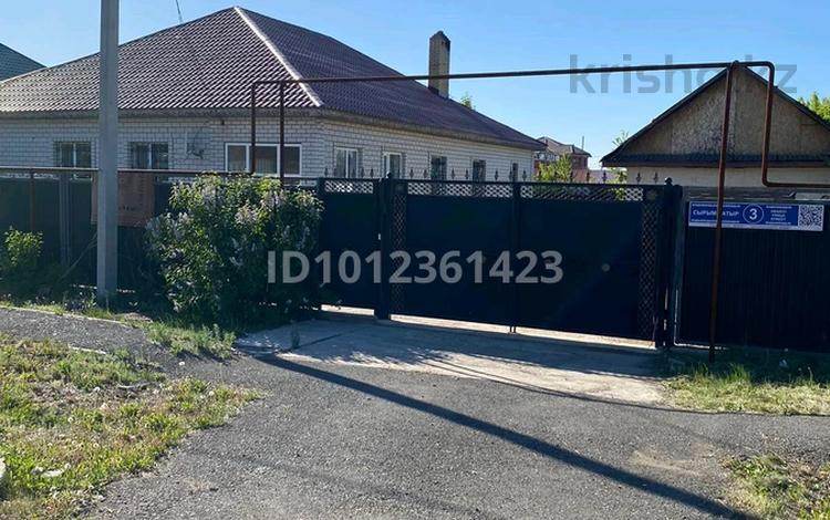 Отдельный дом · 4 комнаты · 166 м² · 12 сот., ул. Сырым батыра 3 за 80 млн ₸ в Астане, Нура р-н — фото 2