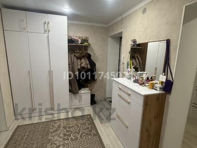 4-бөлмелі пәтер · 78 м² · 8/9 қабат, Шакарима 40, бағасы: 42 млн ₸ в Семее