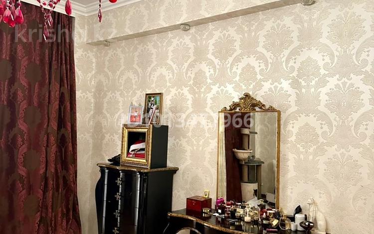 5-бөлмелі пәтер · 210 м² · 16/20 қабат, Кенесары 46, бағасы: 87 млн ₸ в Астане, р-н Байконур — фото 2
