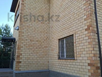 Жеке үй · 6 бөлме · 250 м² · 10 жүзд., Лепсы 47, бағасы: 1 млн ₸ в Астане