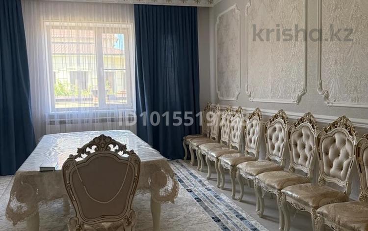 6-комнатная квартира · 250 м² · 2 этаж, мкр Бектобе 1А за 400 000 ₸ в Таразе — фото 2