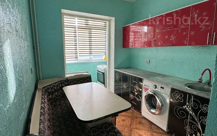 3-комнатная квартира · 67 м² · 3/5 этаж, 11 мкр 26 за 120 000 ₸ в Таразе — фото 2
