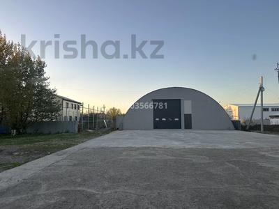 Свободное назначение, офисы, магазины и бутики, склады, общепит, бани, гостиницы и зоны отдыха · 800 м² за 95 млн ₸ в Аксае