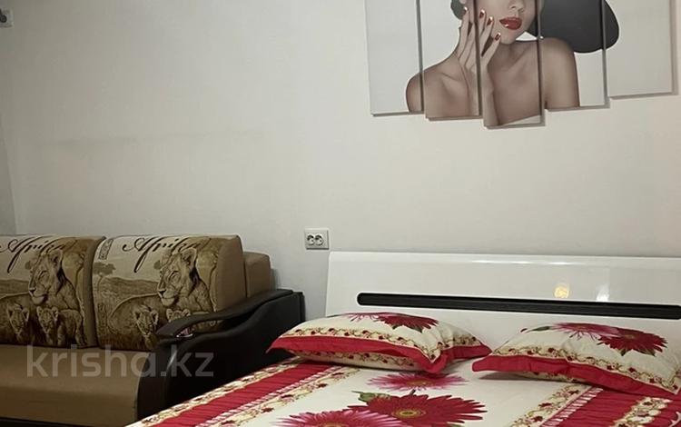 1-бөлмелі пәтер · 50 м² · 2/7 қабат, Абылай хана 74 — Гоголя, бағасы: 18 000 ₸ в Алматы, Алмалинский р-н — фото 83