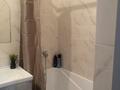 2-бөлмелі пәтер · 53 м² · 8/10 қабат, Строителей 33/14, бағасы: 18 000 ₸ в Караганде, Казыбек би р-н — фото 14