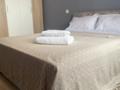 2-бөлмелі пәтер · 53 м² · 8/10 қабат, Строителей 33/14, бағасы: 18 000 ₸ в Караганде, Казыбек би р-н — фото 4