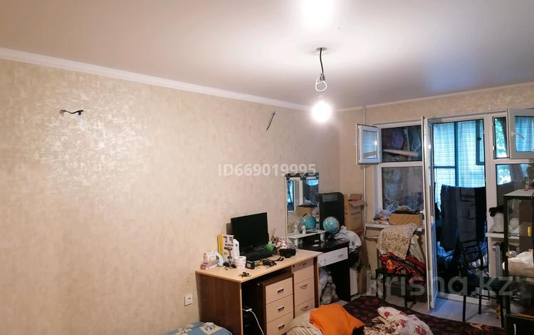 2-бөлмелі пәтер · 44 м² · 1/4 қабат, мкр №1 — Жубанова, бағасы: 43 млн ₸ в Алматы, Ауэзовский р-н — фото 2