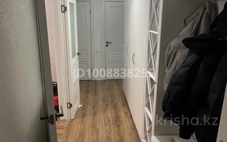 2-бөлмелі пәтер · 56 м² · 3/9 қабат, Абылай Хана 52а, бағасы: 250 000 ₸ в Астане, Алматы р-н — фото 3