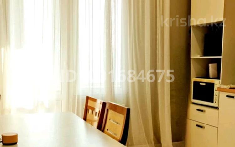 1-комнатная квартира · 42.2 м² · 11/15 этаж, Райымбека 210 — Ауезова между Гоголя и Райымбека за 300 000 〒 в Алматы, Алмалинский р-н — фото 2