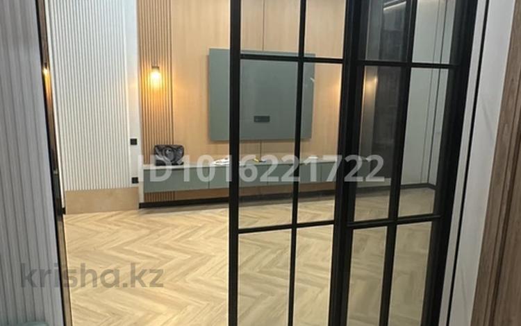 2-бөлмелі пәтер · 50 м² · 9/9 қабат, мкр Шымсити, Байдибек би 241А 241А, бағасы: 280 000 ₸ в Шымкенте, Абайский р-н — фото 2
