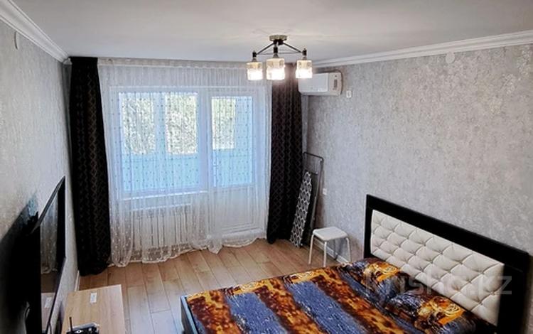 1-бөлмелі пәтер · 33 м² · 3/5 қабат, 3 микрорайон 18 — Аквапарк, бағасы: 2 500 ₸ в Конаеве — фото 8