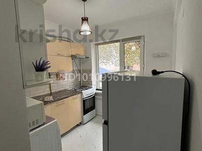 2-комнатная квартира · 44.4 м² · 1/5 этаж, Авангард 2 11 — Сзади мерей остановка за 15 млн ₸ в Атырау, мкр Авангард-2