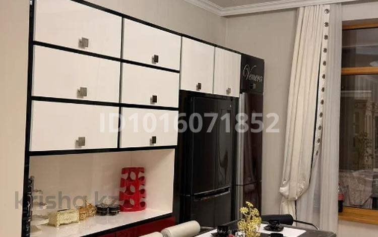 3-комнатная квартира · 155 м² · 1/4 этаж, мкр Мирас — Садыкова за 188 млн ₸ в Алматы, Бостандыкский р-н — фото 2