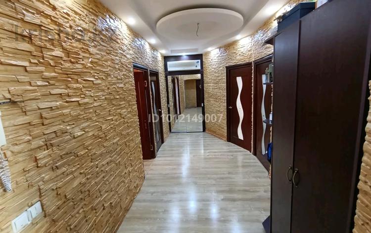 4-комнатная квартира · 90 м² · 1/5 этаж, 27-й мкр. 13 за 25 млн ₸ в Актау, 18-й мкр  — фото 9