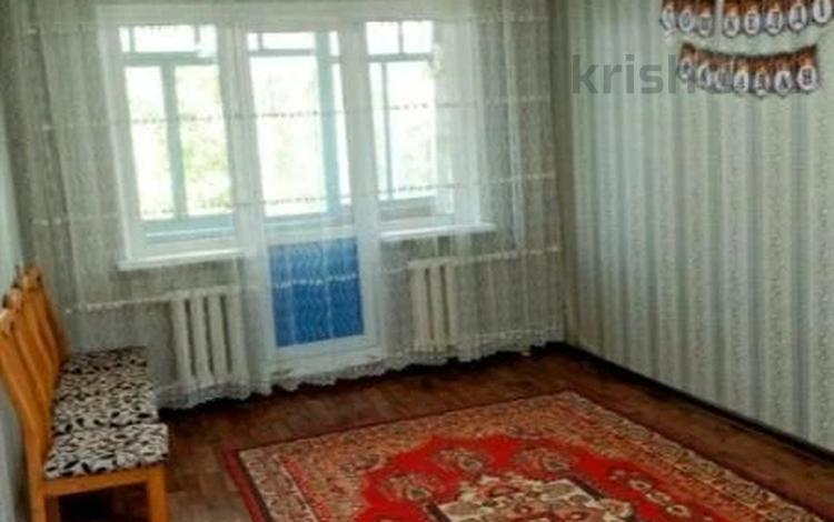 2-бөлмелі пәтер, 45 м², 3/5 қабат ай сайын, Ескалиева 182, бағасы: 150 000 〒 в Уральске — фото 2