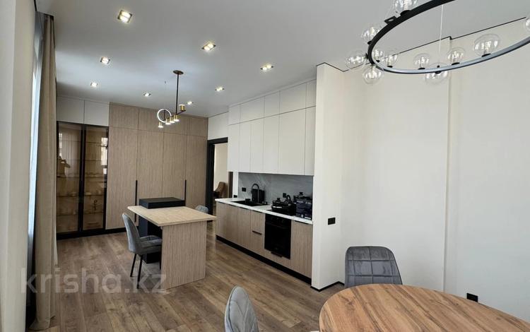 4-бөлмелі пәтер · 130 м² · 6/8 қабат, Достык 14, бағасы: 700 000 ₸ в Астане, Есильский р-н — фото 2