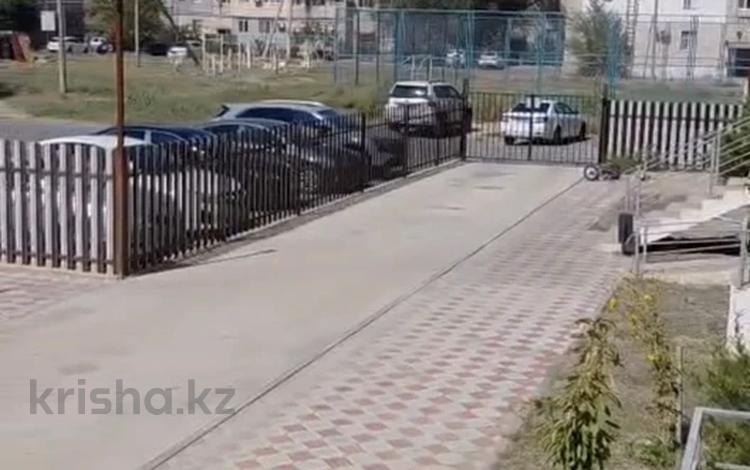 2-комнатная квартира · 70 м², мкр Лесхоз, К.Медеубаев 22Б за 200 000 ₸ в Атырау — фото 2
