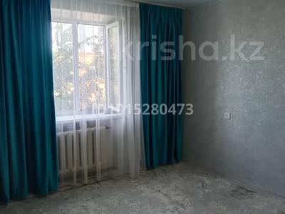 1-бөлмелі пәтер · 28 м² · 5/5 қабат, Шанхай ш/а., Отегена Турамагамбетова 34/1, бағасы: 6 млн ₸ в Актобе, мкр Шанхай