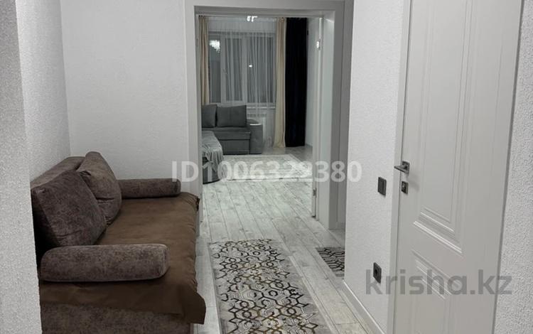 2-бөлмелі пәтер · 67 м² · 1/5 қабат, Батыс 2 микрорайон 11а к2 — Астана, бағасы: 15 000 ₸ в Актобе — фото 2