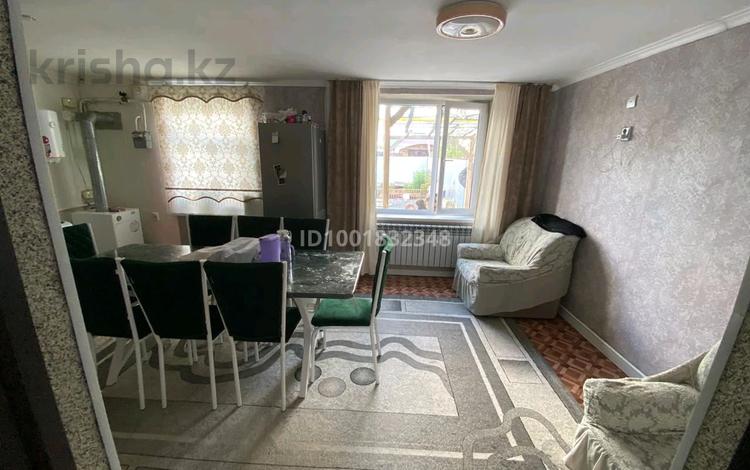 Жеке үй · 3 бөлме · 100 м² · 3 жүзд., Жастар 2, бағасы: 12 млн ₸ в Актобе, жилой массив Жанаконыс — фото 2