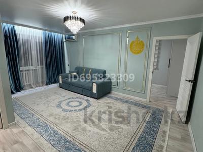 2-комнатная квартира · 60 м² · 3/5 этаж, проспект Абая 50 — Универсам Автоуправление за 15 000 〒 в 