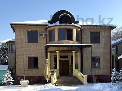 Отдельный дом · 11 комнат · 600 м² · 10 сот., мкр Горный Гигант, Мкр Горный Гигант. Жамакаева за 485 млн ₸ в Алматы, Медеуский р-н