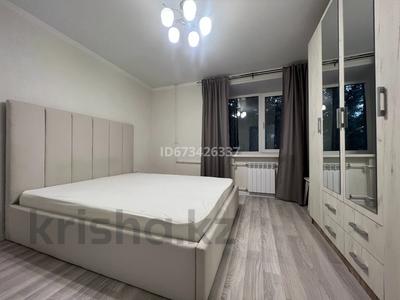 2-бөлмелі пәтер · 54 м² · 2/5 қабат, мкр Михайловка , Крылова 42 — Остановка Школьник, бағасы: 260 000 〒 в Караганде, Казыбек би р-н