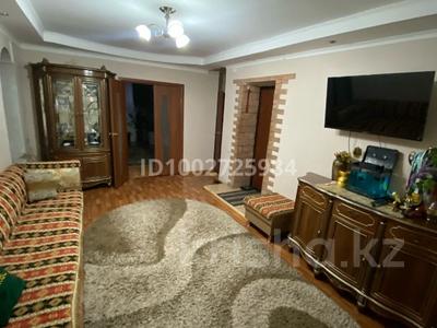 4-комнатная квартира · 172 м² · 4/5 этаж, мкр СМП 136, СМП 136 8 8 за 20 млн ₸ в Атырау