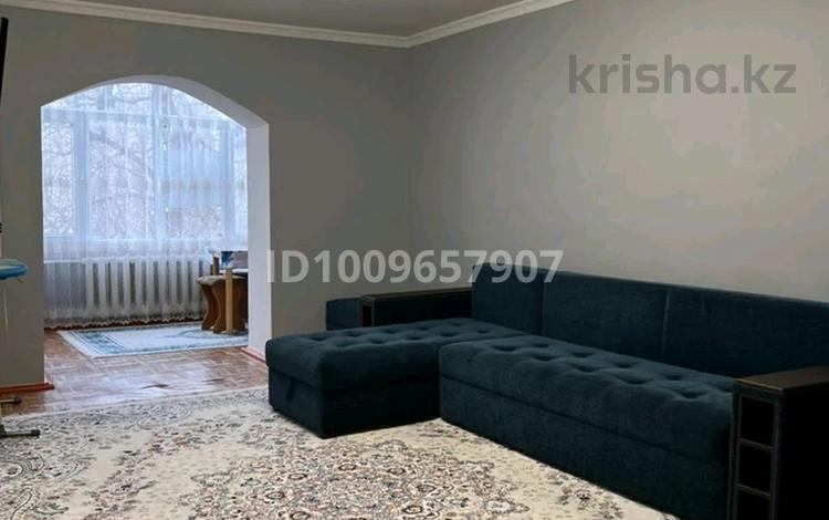 3-бөлмелі пәтер · 53 м² · 2/4 қабат, Таукехана 4, бағасы: 27 млн ₸ в Шымкенте — фото 2