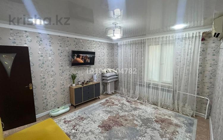 1-бөлмелі пәтер · 32 м² · 4/4 қабат, Самал, бағасы: 10 млн ₸ в Жанаозен — фото 2