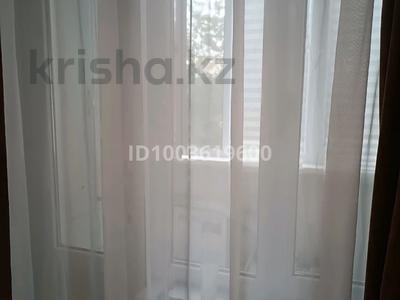 3-комнатная квартира · 74 м² · 3/5 этаж, Владимирский 19 — Владмирский, Гумарова за 25.2 млн 〒 в Атырау, мкр Авангард-4