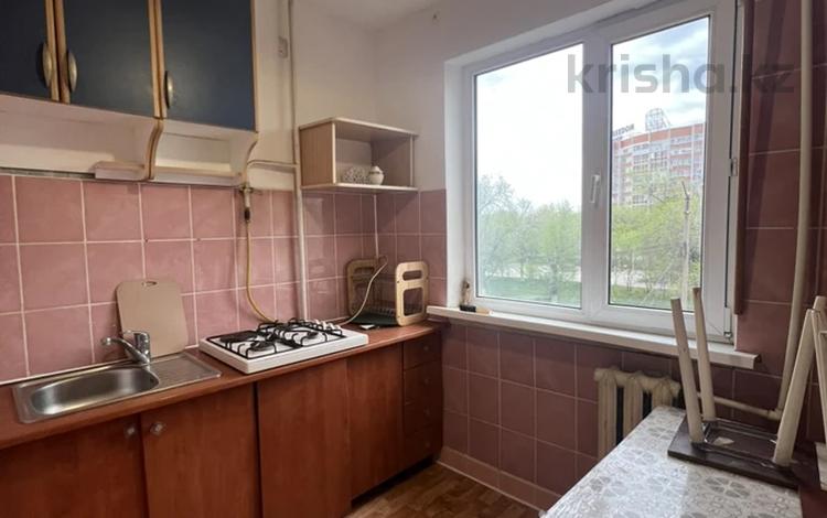 2-комнатная квартира · 45 м² · 3/5 этаж, Есет Батыра 168 за 120 000 ₸ в Актобе — фото 2