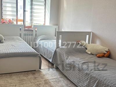 3-комнатная квартира · 106 м² · 4/5 этаж, мкр 11 39 за 32 млн 〒 в Актобе