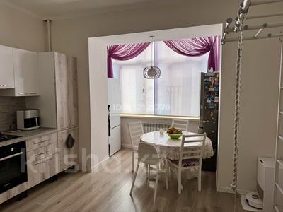 3-комнатная квартира · 105 м² · 5/8 этаж, мкр Нурсая, Султанахмет Кожыков 4Д за 450 000 〒 в Атырау