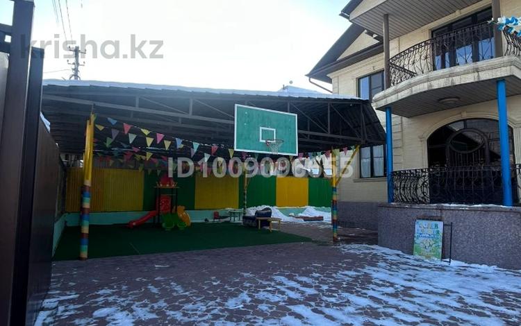 Жеке үй · 13 бөлме · 480 м² · 15 сот., мкр Баганашыл 14 — Танжарык, бағасы: 300 млн ₸ в Алматы, Бостандыкский р-н — фото 29