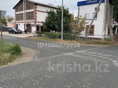 Отдельный дом · 6 комнат · 360 м² · 6 сот., пгт Балыкши, Бейбитшилик 26 за 45 млн 〒 в Атырау