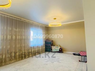 Продажа домов и дачи в Шымкенте: Отдельный дом · 9 комнат · 230 м² · 8 сот., мкр Бозарык , ДПАдилет 127 — Егемен Жас Алаш за 60 млн 〒 Отдельный дом · 9 комнат · 230 м² · 8 сот., мкр Бозарык , ДПАдилет 127 — Егемен Жас Алаш за 60 млн 〒 в Шымкенте, Абайский р-н