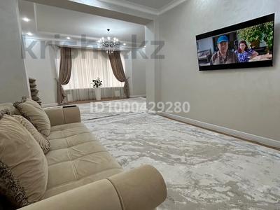 5-бөлмелі пәтер · 180 м², мкр Нурсая, Габдиева 35 — Елорда, бағасы: 85 000 〒 в Атырау