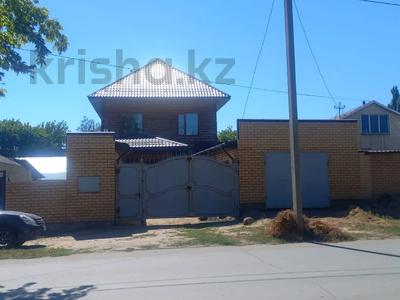 Отдельный дом · 5 комнат · 119 м² · 2.33 сот., Сыбанова 63 за 36 млн ₸ в Семее